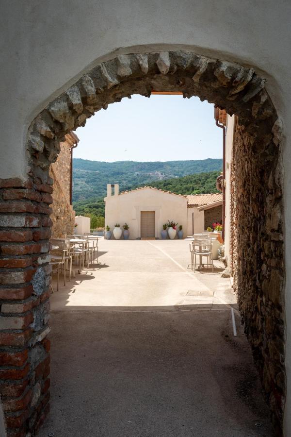 Borgo D'Orlando - Small Country Hotel Mirto  Eksteriør bilde